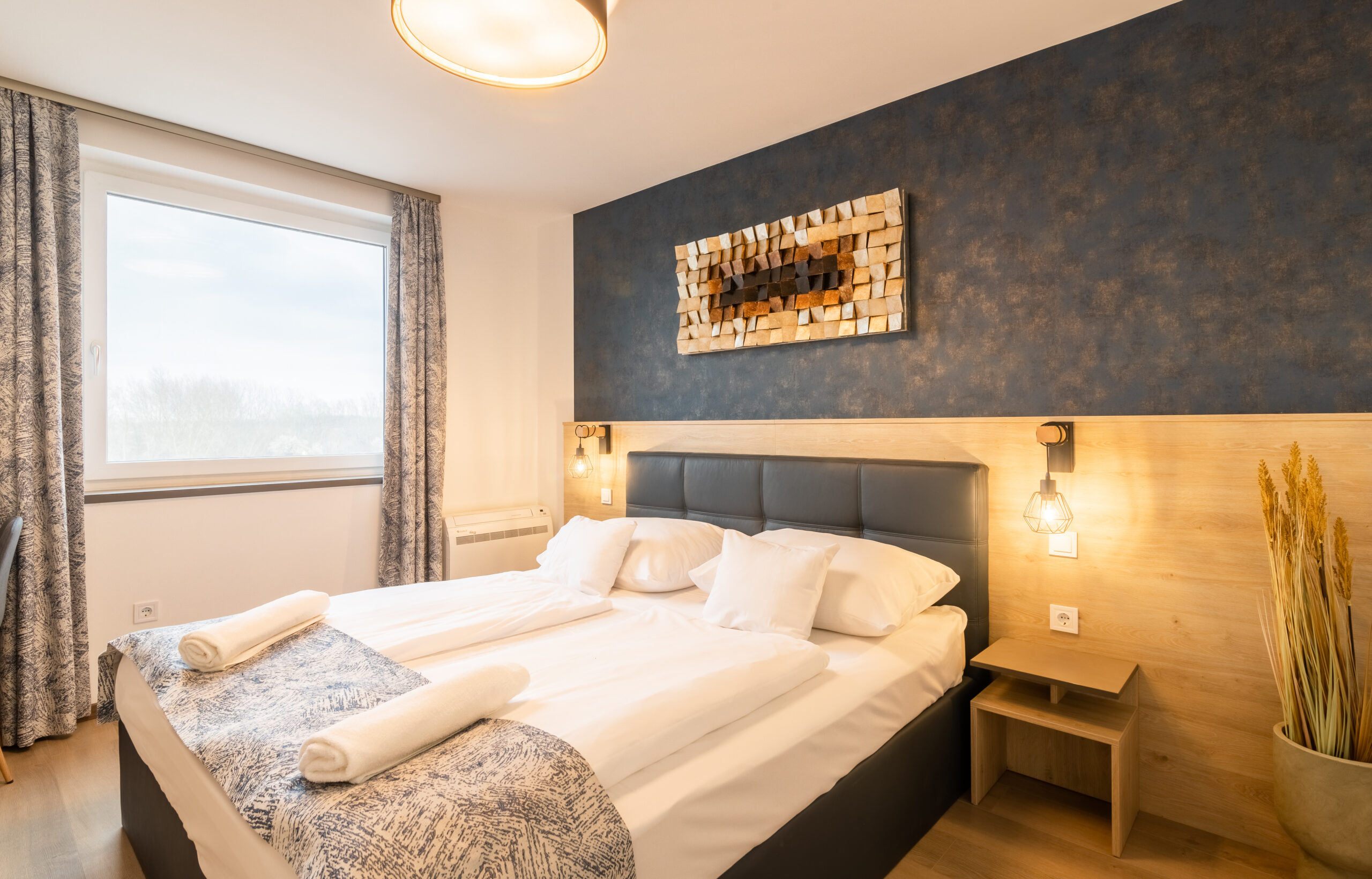 CAMERĂ DE HOTEL STANDARD Cu pat dublu Pentru cupluri și oaspeți singuri Hegyeshalom